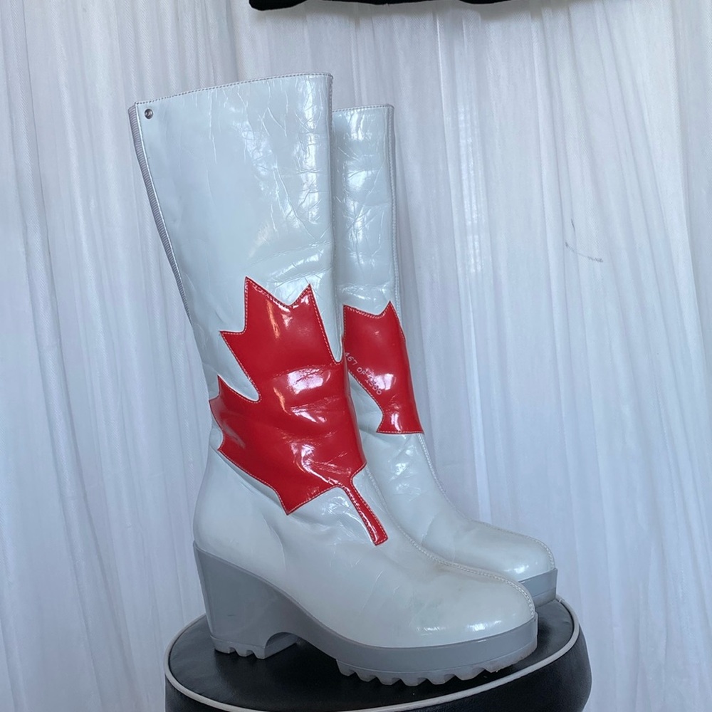 REDUCED!! Limited Edition (467 of 1500) Rockport rain boots! 2010 Olympic Games